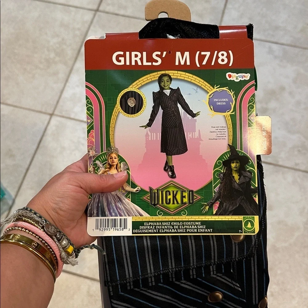Wicked dress girls fan
